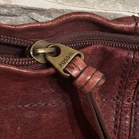 Y2K Fossil Leather Crossbody Bag | Studded Trim, Key Charm, Distressed Brown - Picture 8 of 12